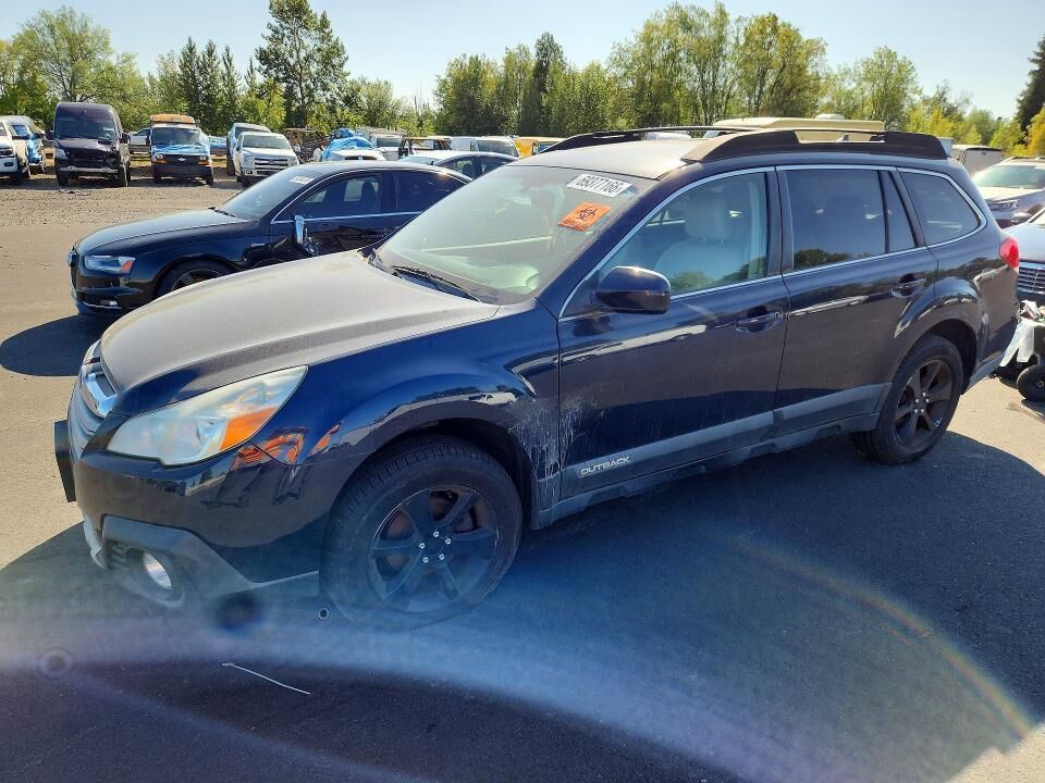 2013 SUBARU Outback