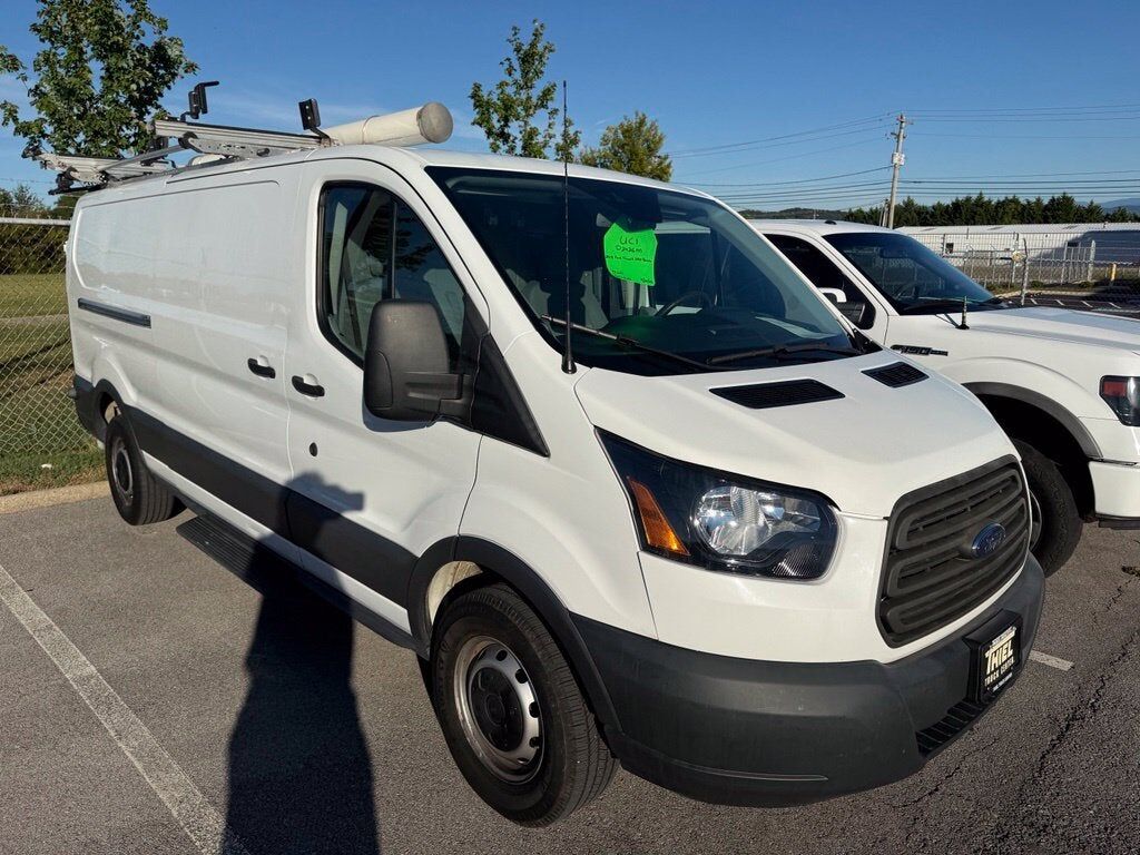 2018 FORD Transit