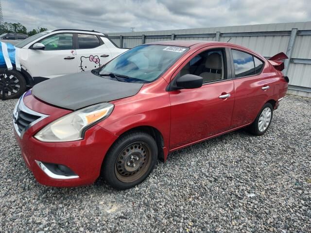 2015 NISSAN Versa