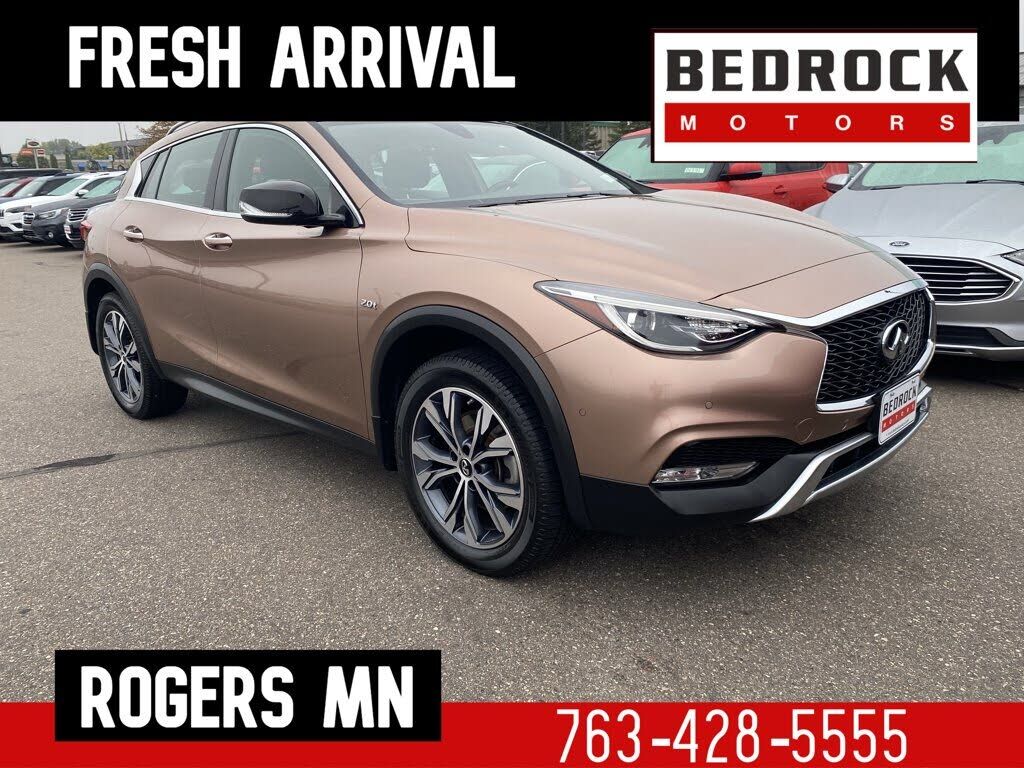 2017 INFINITI QX30
