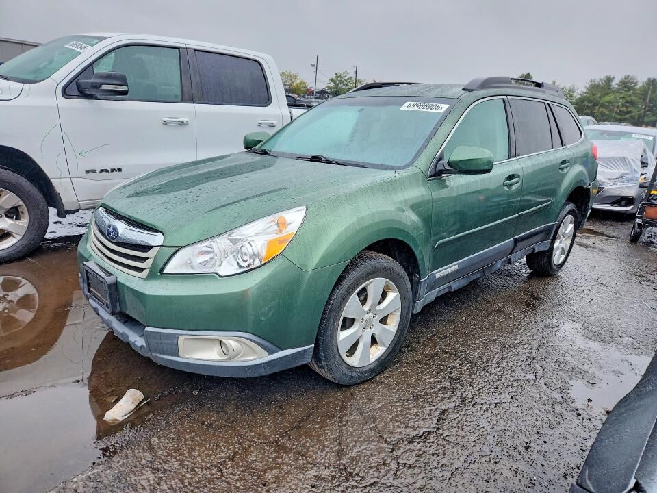 2011 SUBARU Outback