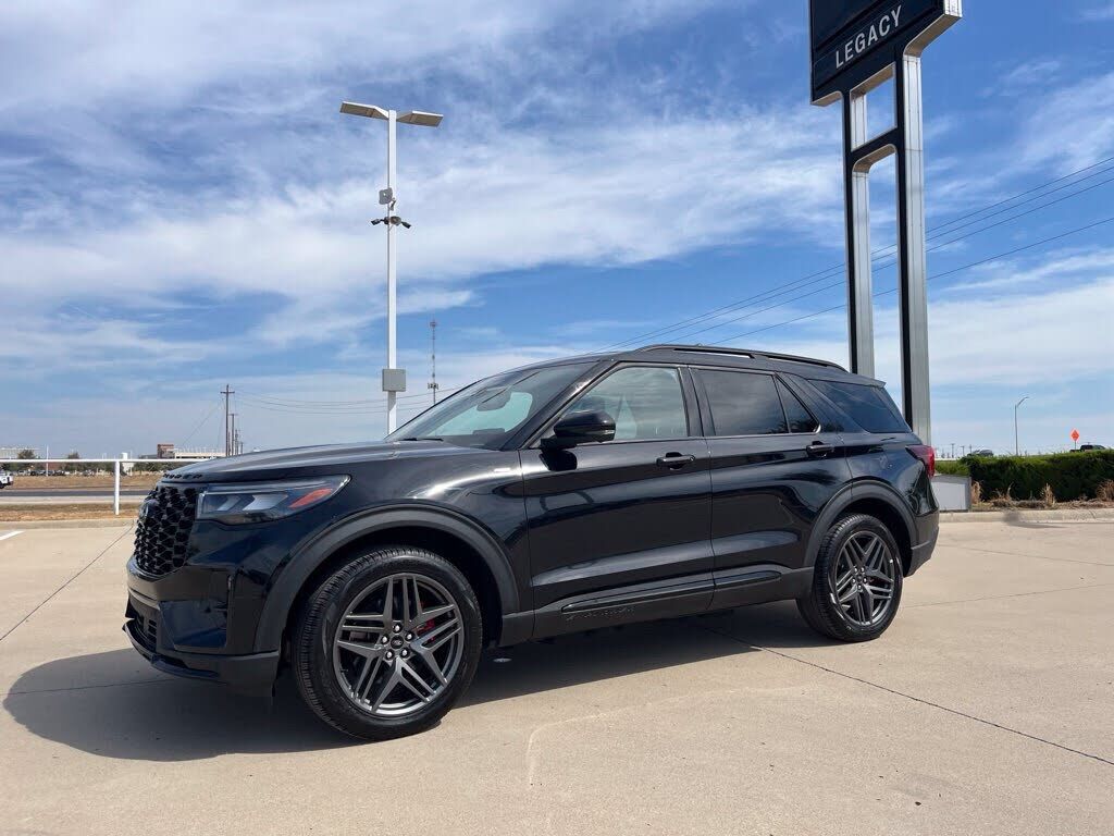 2025 FORD Explorer