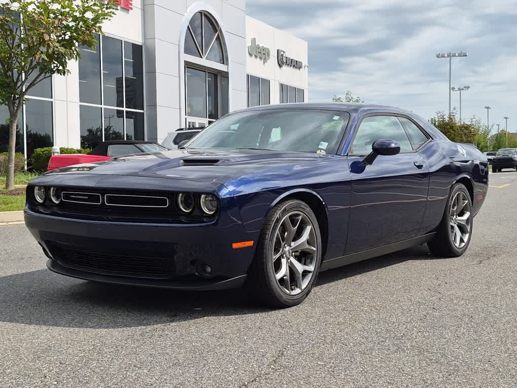 2017 DODGE Challenger