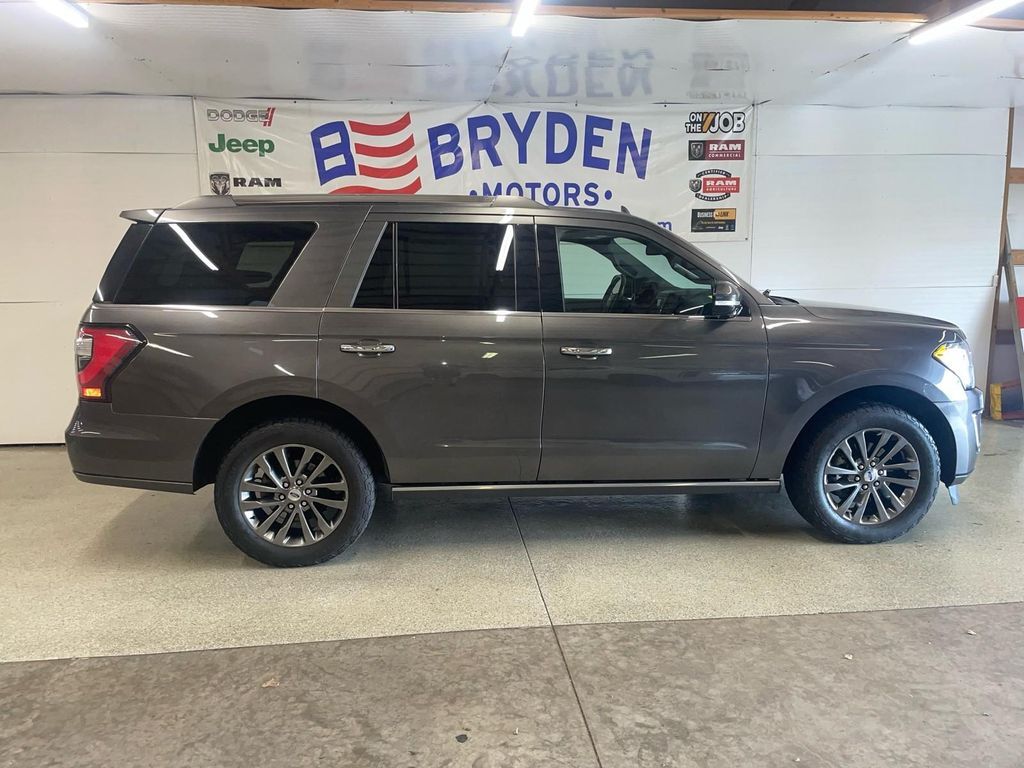 2021 FORD Expedition