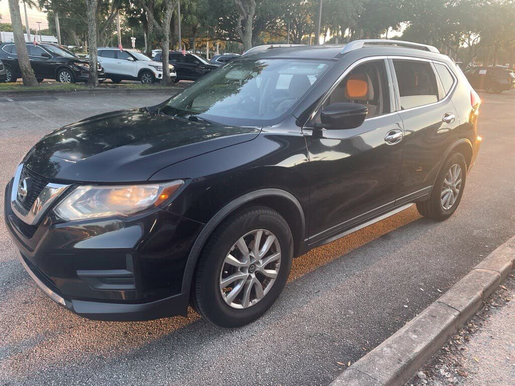 2017 NISSAN Rogue