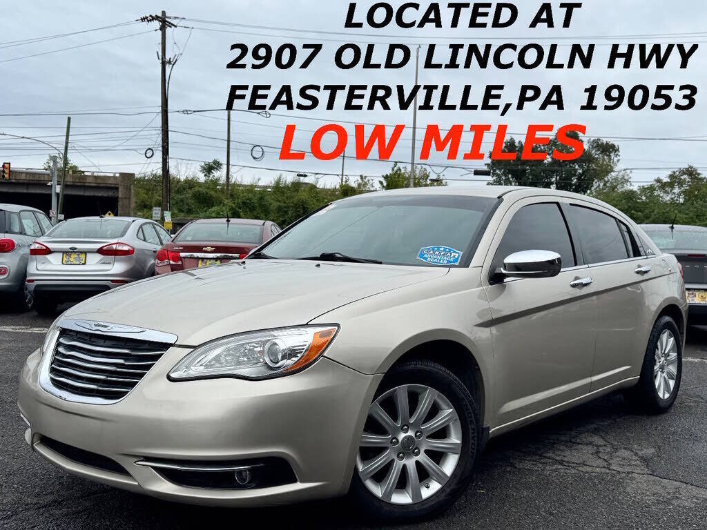 2013 CHRYSLER 200