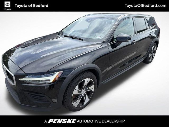 2020 VOLVO V60CC