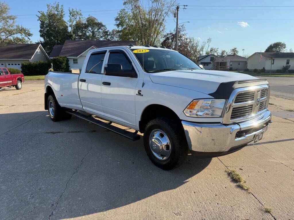 2012 DODGE Ram