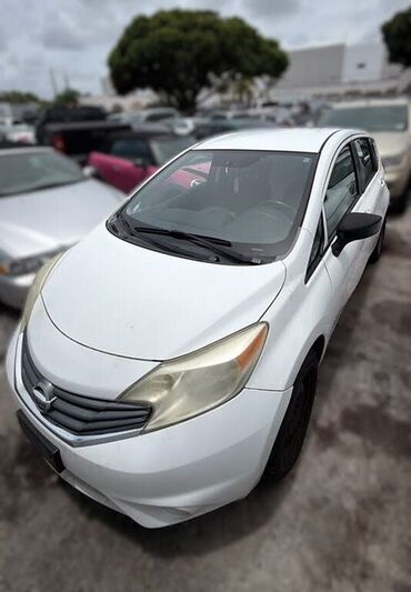 2015 NISSAN Versa