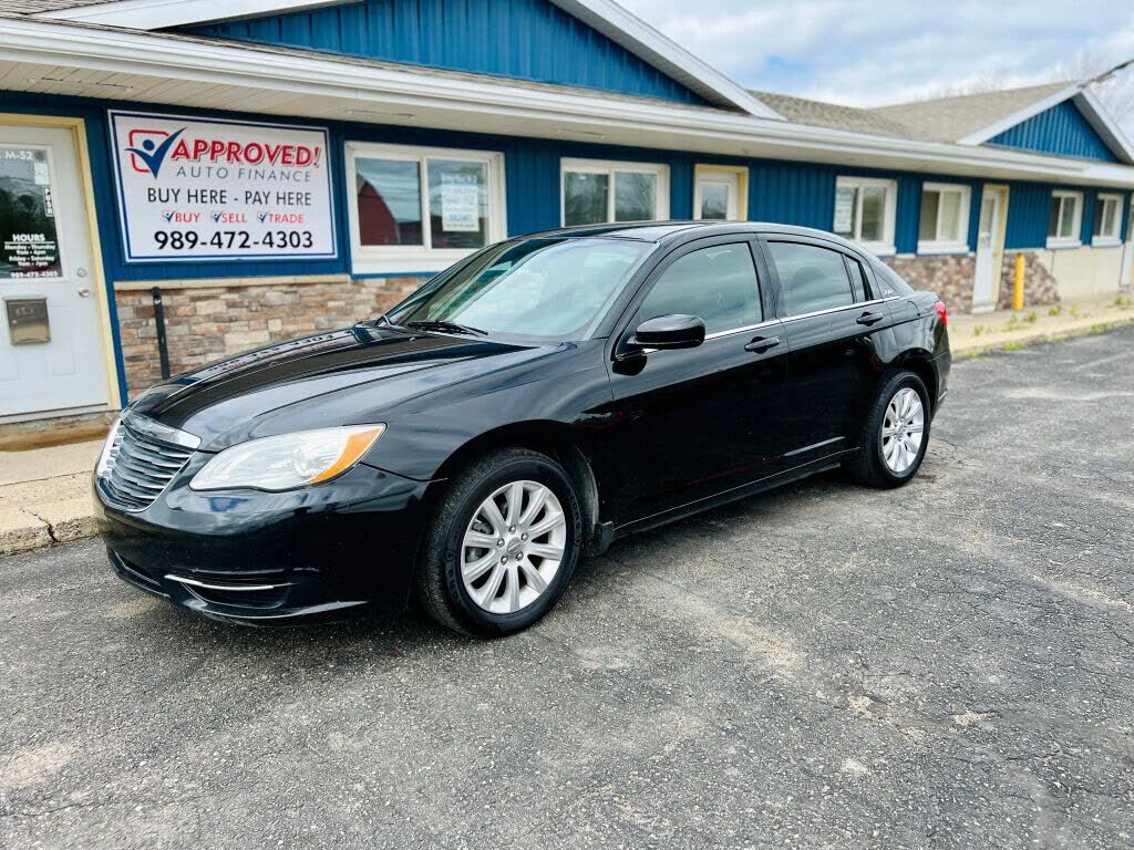 2013 CHRYSLER 200
