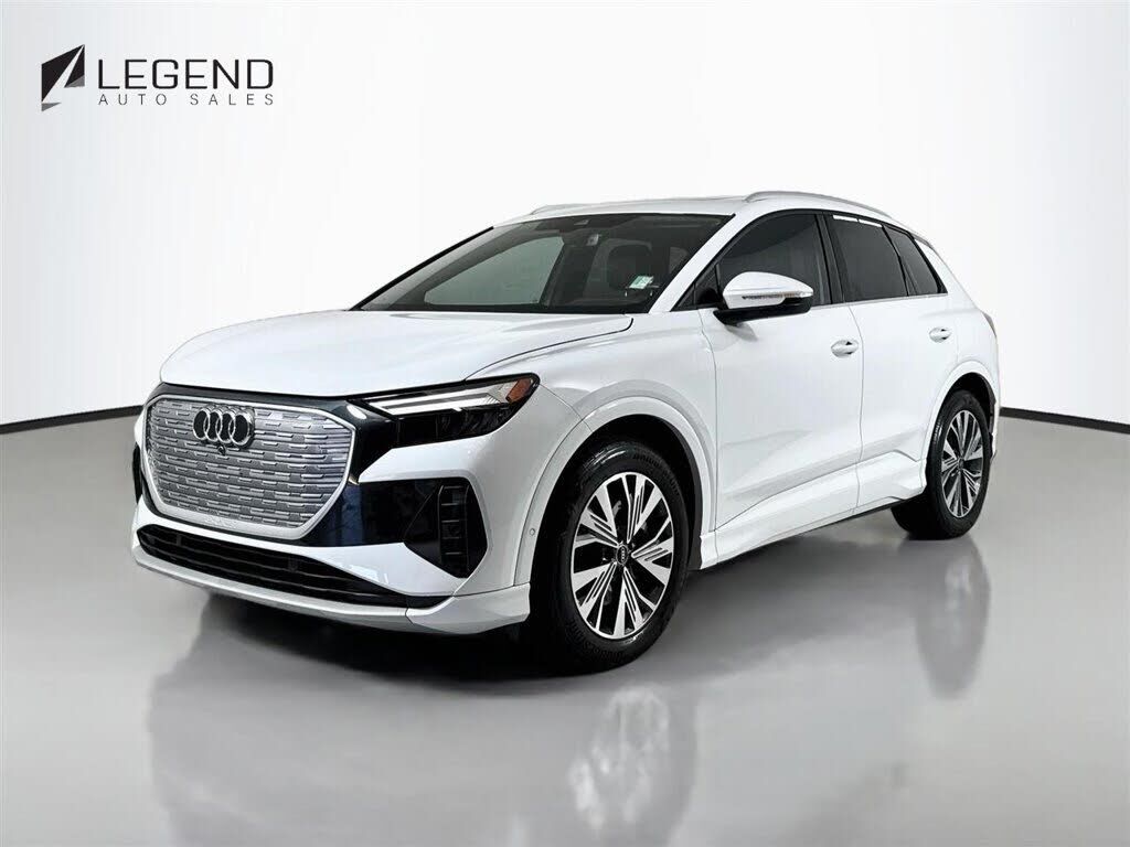 2023 AUDI Q4