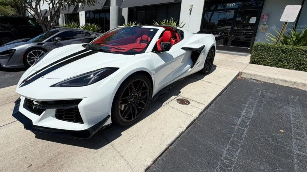 2024 CHEVROLET Corvette