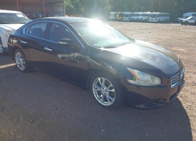 2012 NISSAN Maxima