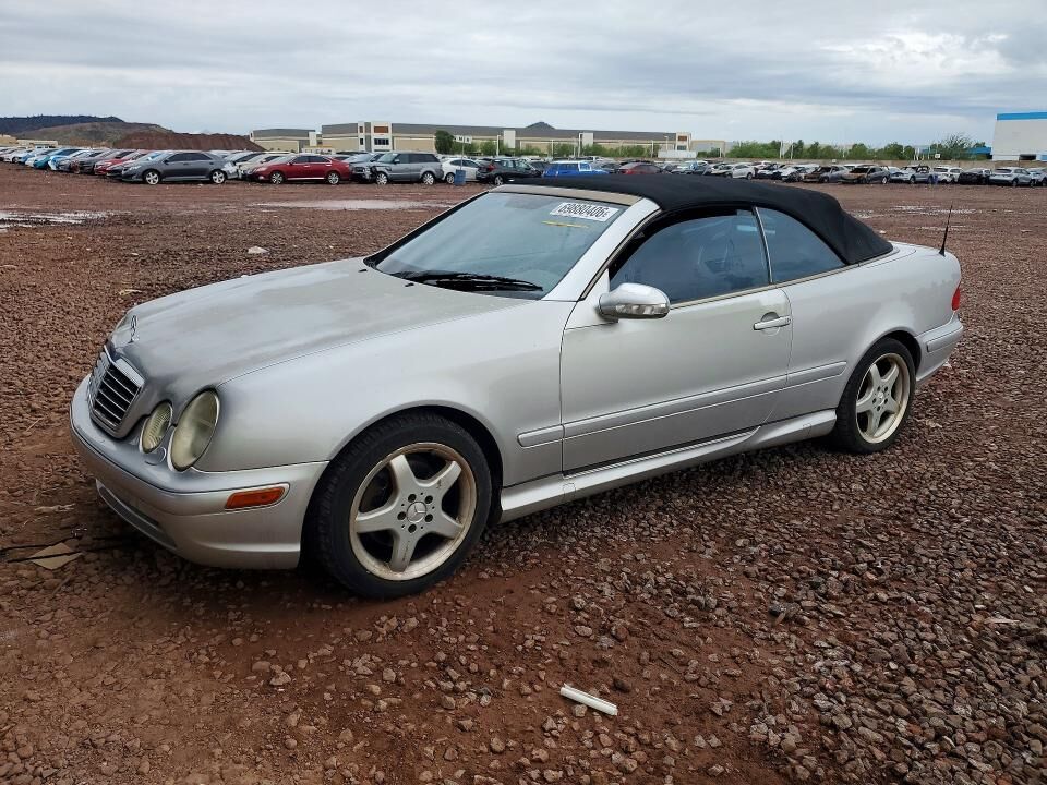 2002 MERCEDES-BENZ CLK-Class