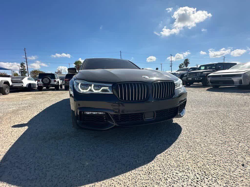 2019 BMW 750i