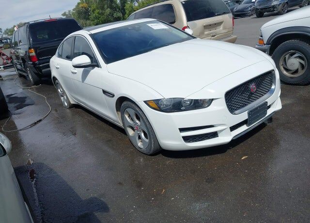 2017 JAGUAR XE