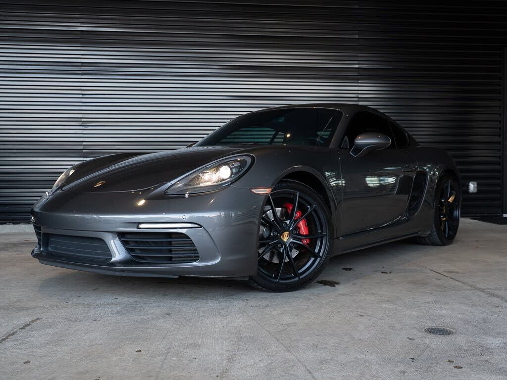 2017 PORSCHE Cayman