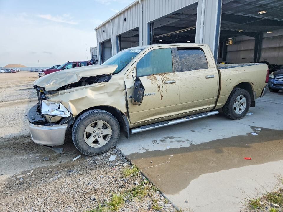 2011 DODGE Ram