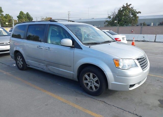 2010 CHRYSLER Town and Country