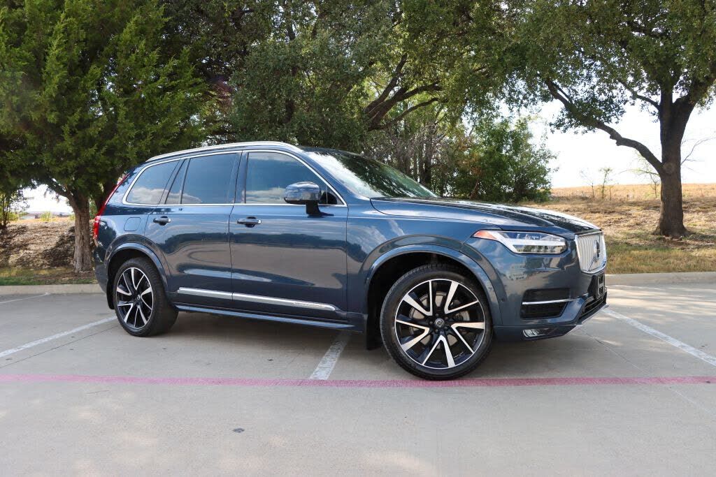 2019 VOLVO XC90