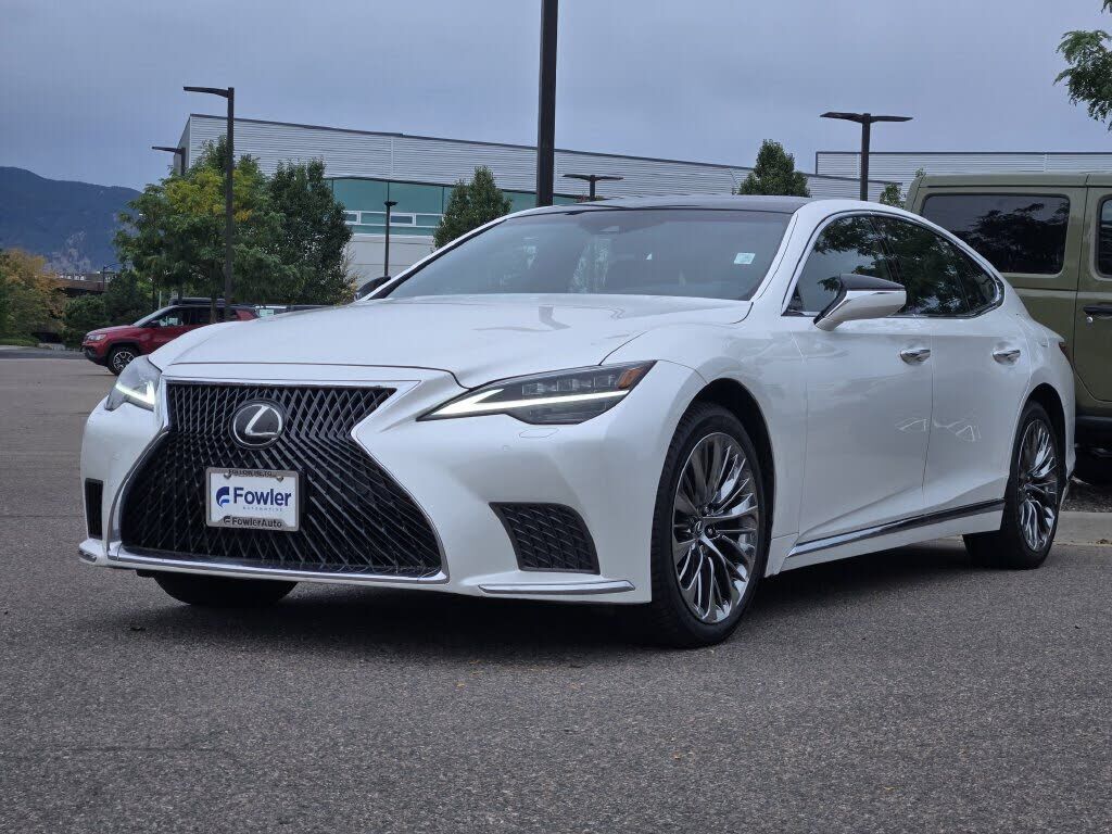 2021 LEXUS LS