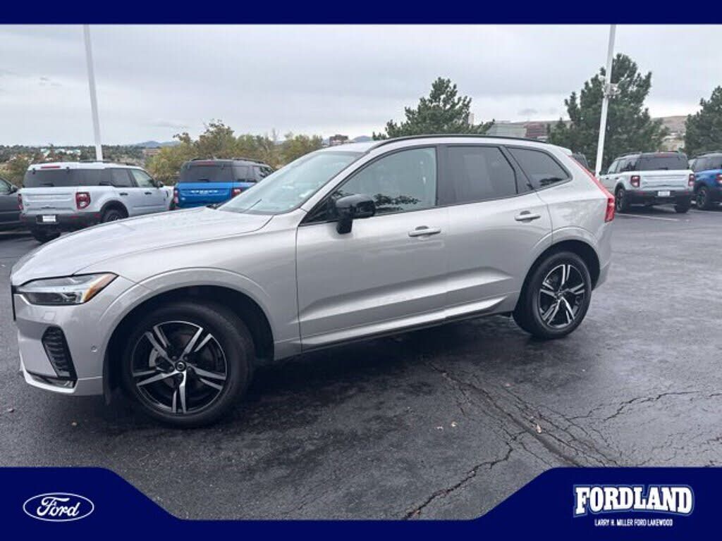 2022 VOLVO XC60
