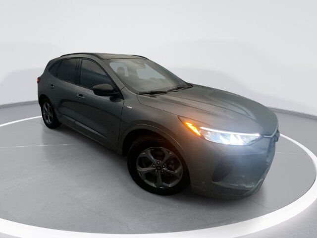 2024 FORD Escape