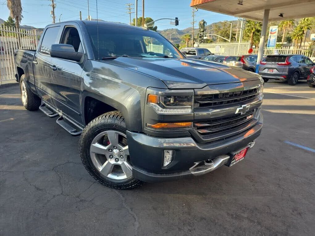 2018 CHEVROLET Silverado