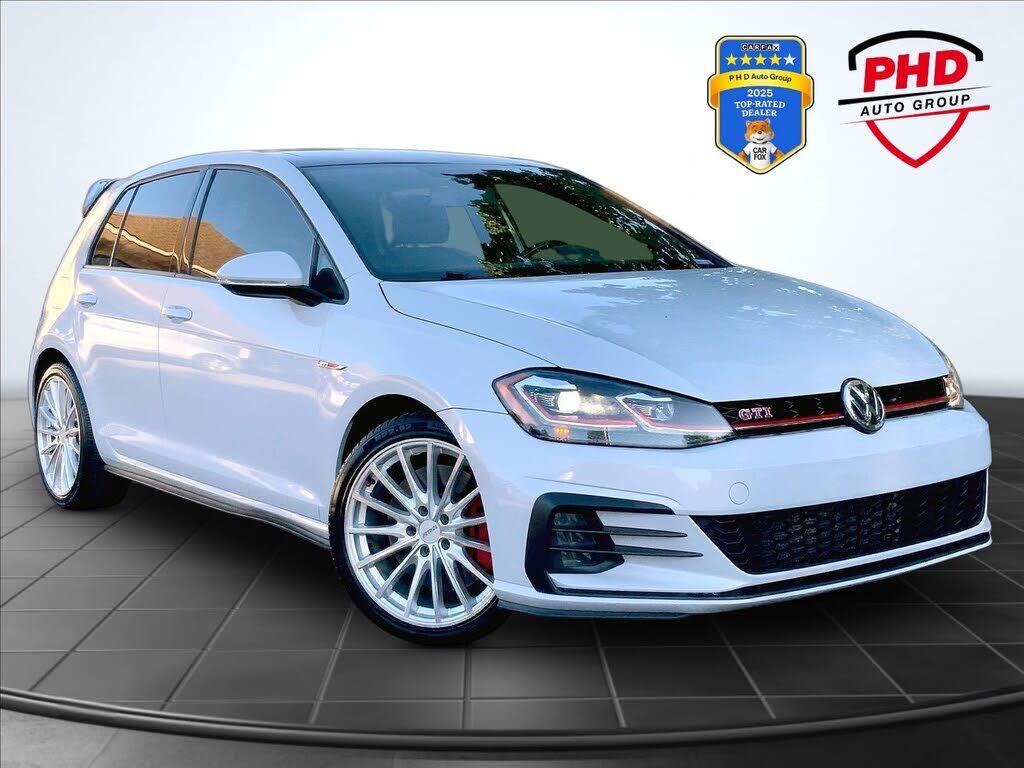 2020 VOLKSWAGEN Golf GTI