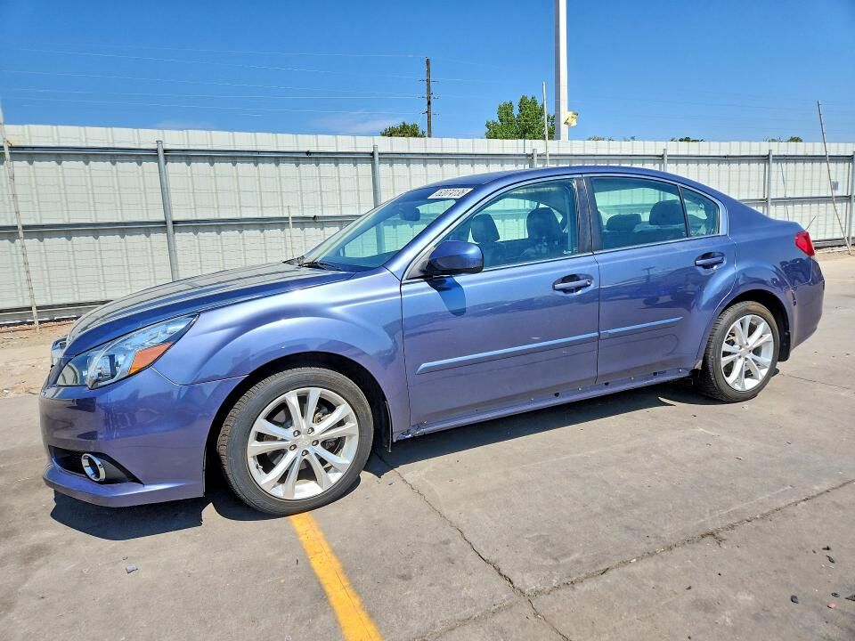 2013 SUBARU Legacy