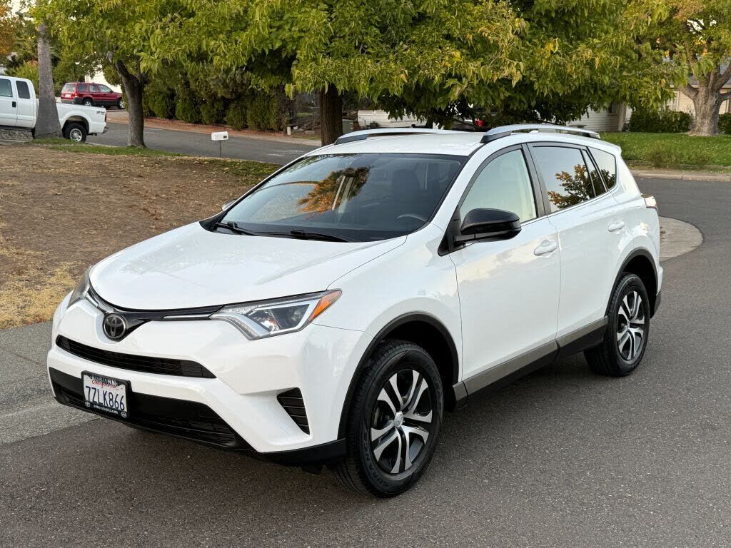 2017 TOYOTA RAV4