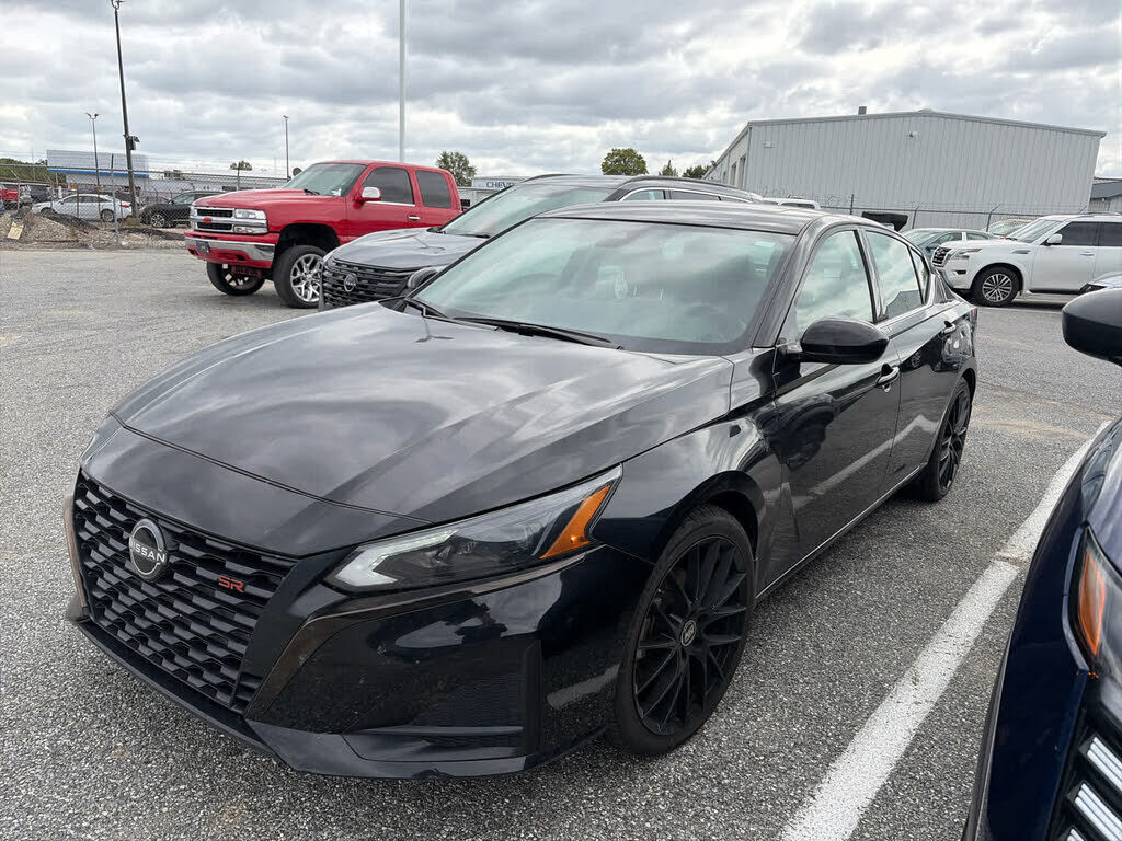 2024 NISSAN Altima