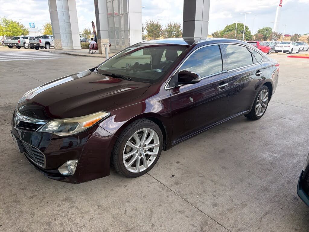 2013 TOYOTA Avalon
