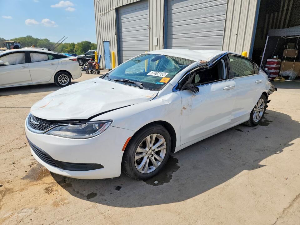 2016 CHRYSLER 200