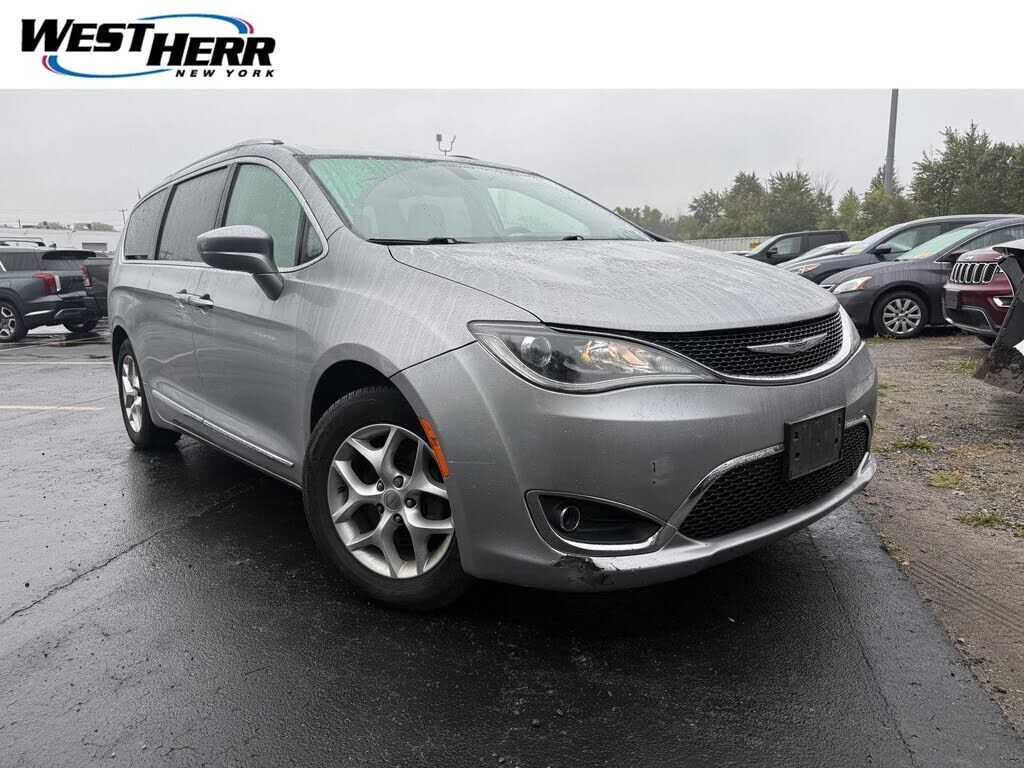 2018 CHRYSLER Pacifica