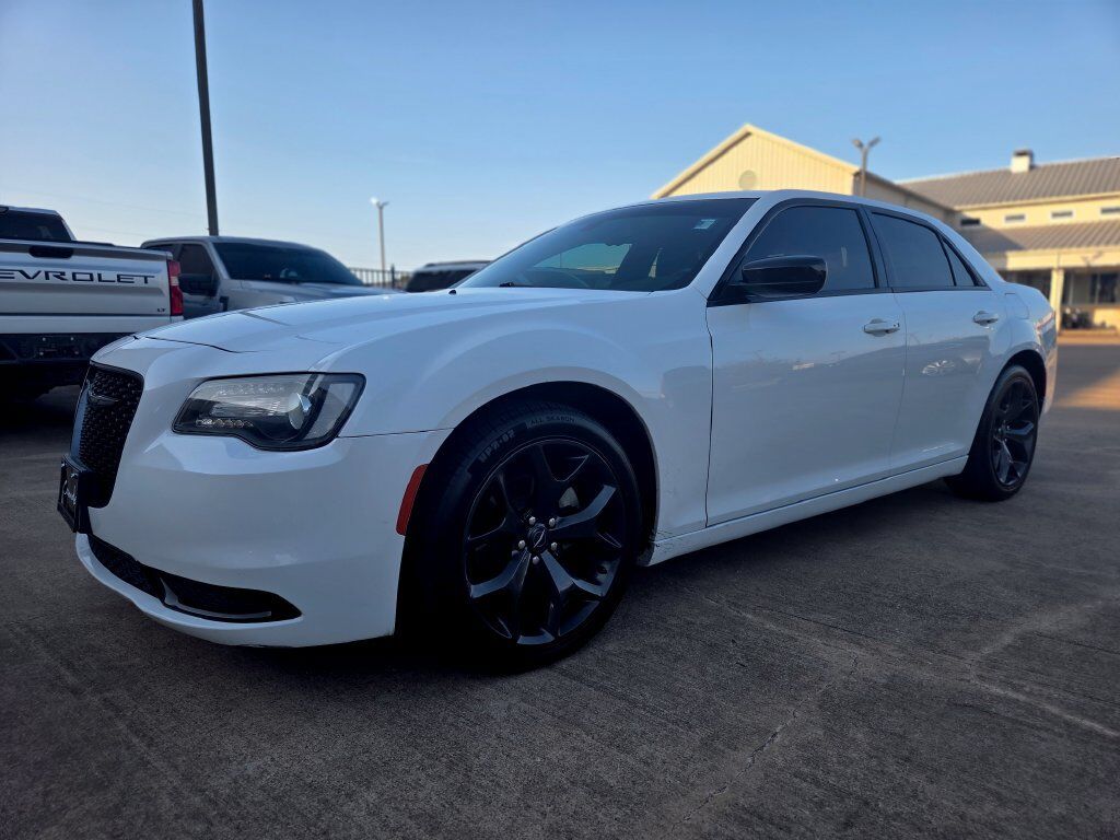 2021 CHRYSLER 300