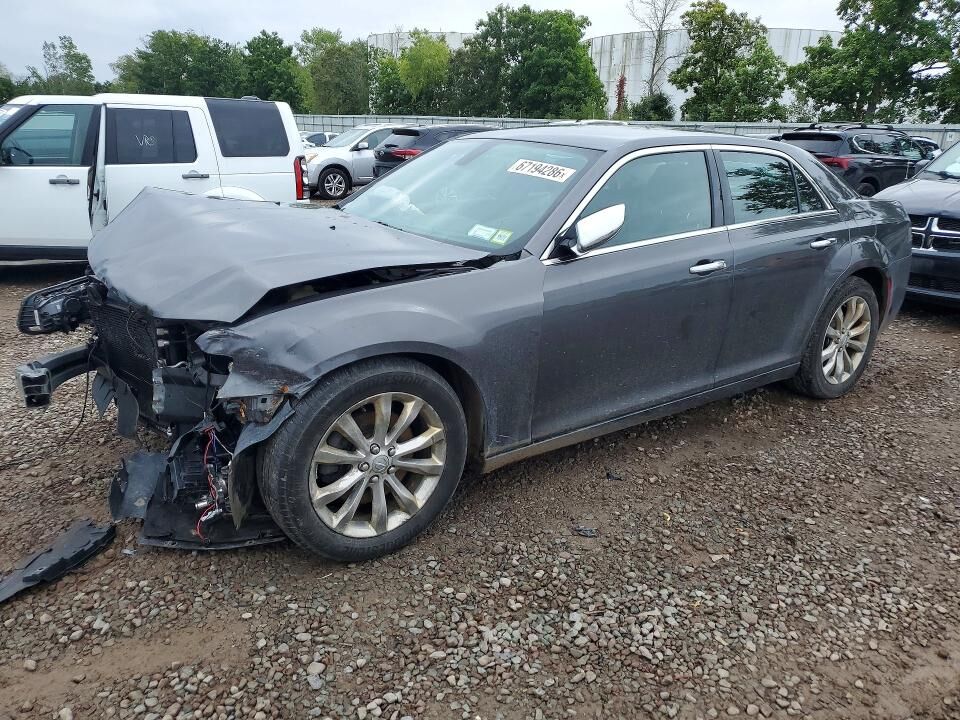 2018 CHRYSLER 300