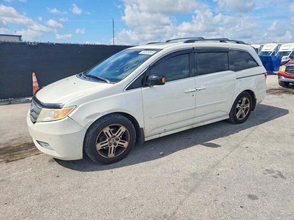 2013 HONDA Odyssey