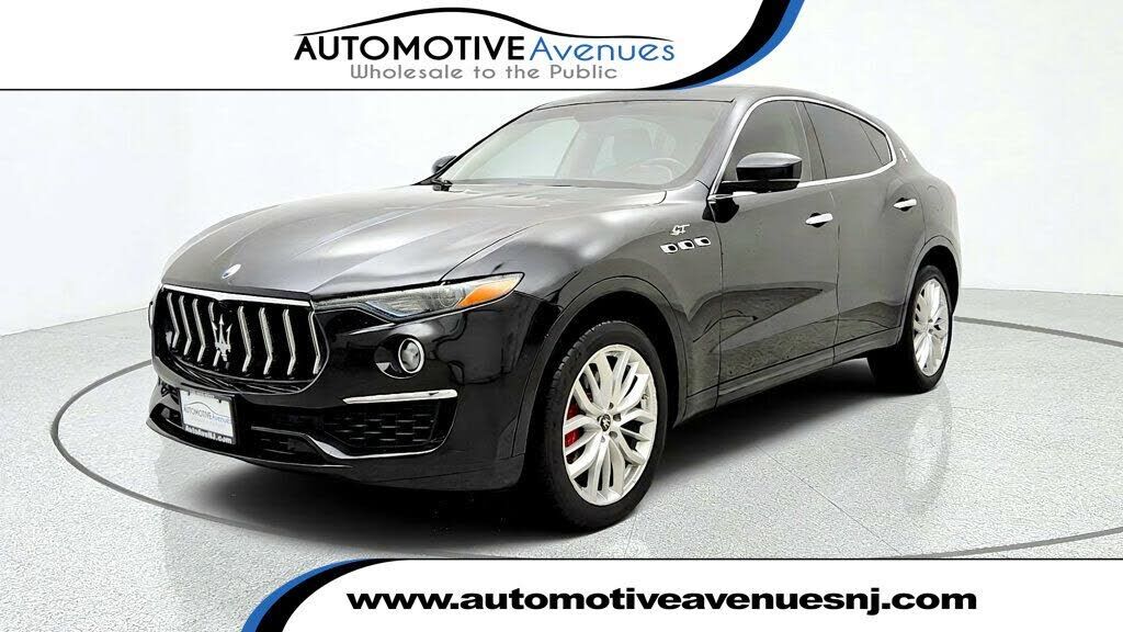 2022 MASERATI Levante