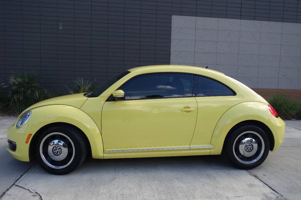 2012 VOLKSWAGEN Beetle