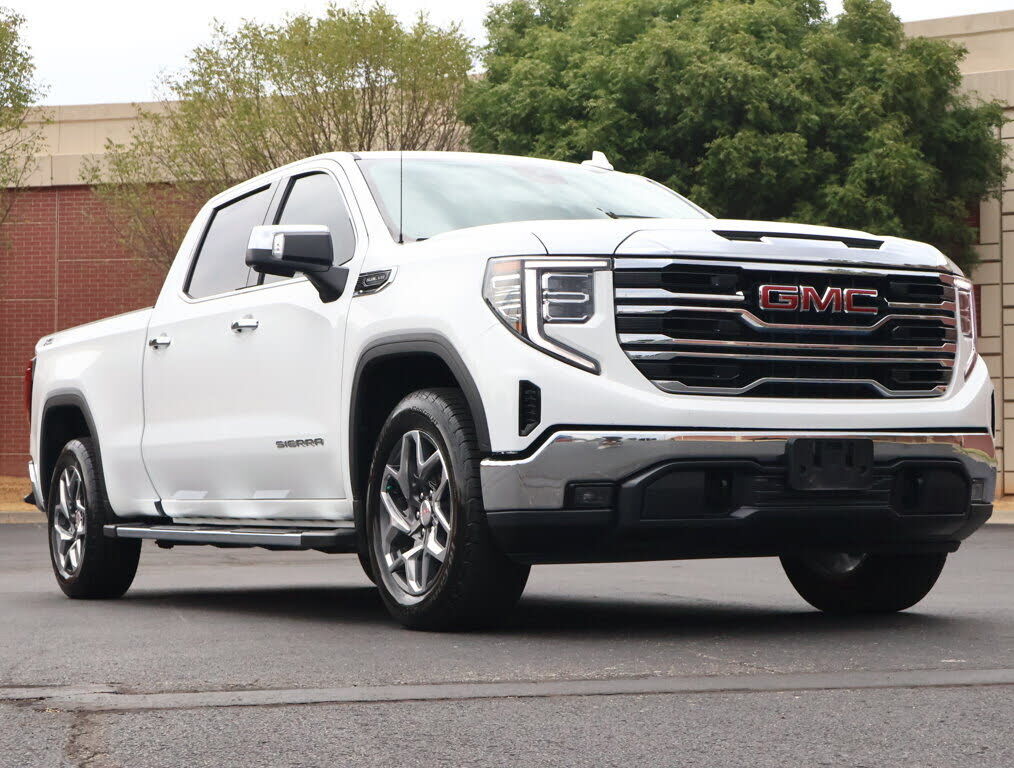 2023 GMC Sierra