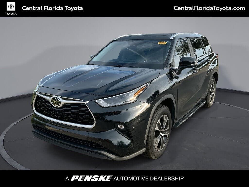 2023 TOYOTA Highlander