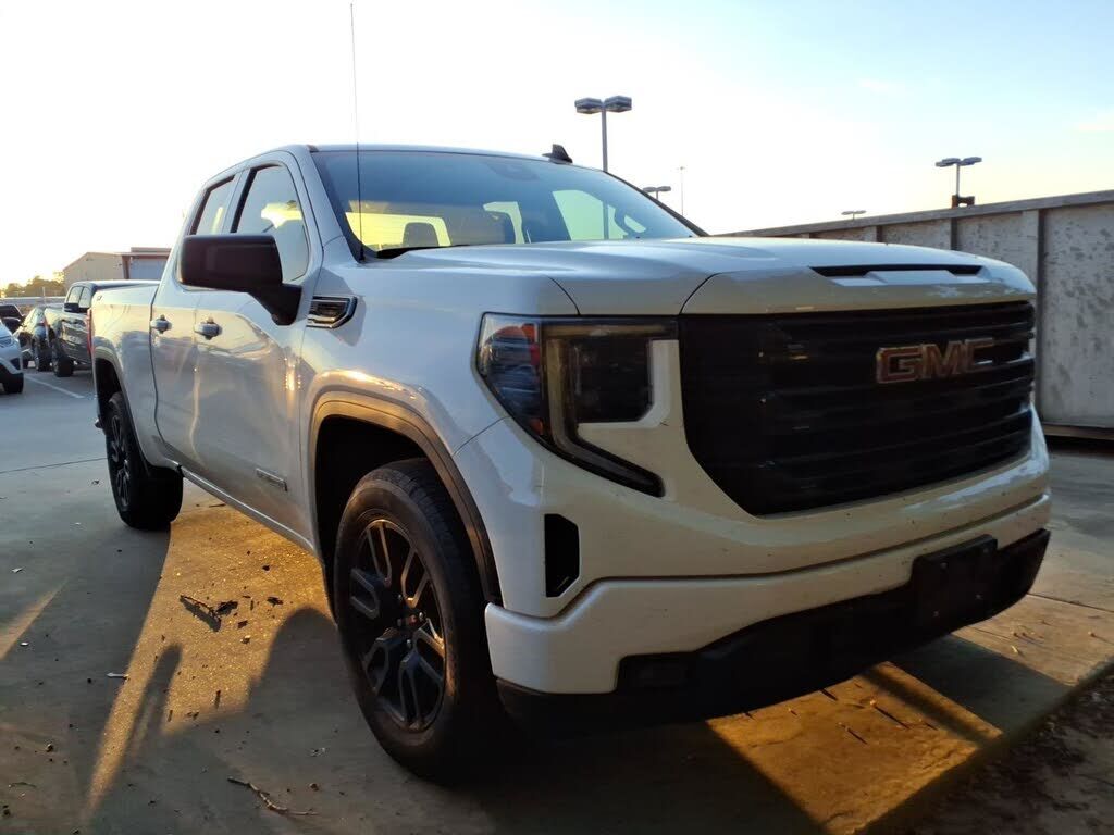 2023 GMC Sierra