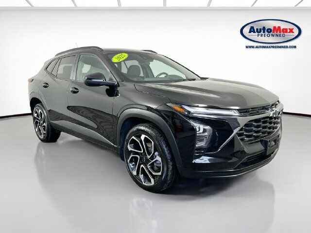 2025 CHEVROLET Trax