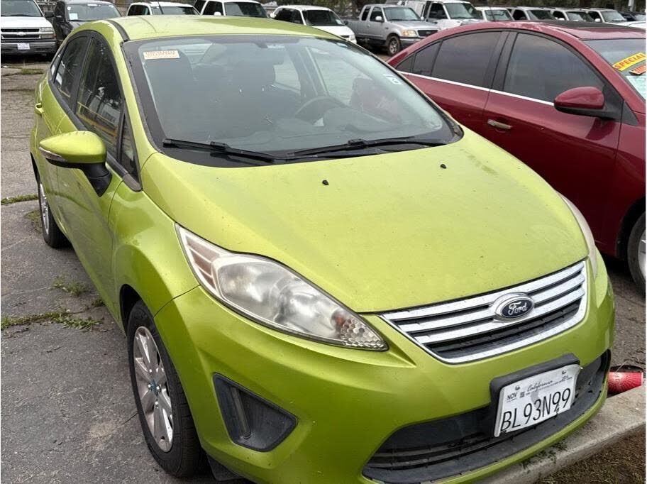 2011 FORD Fiesta