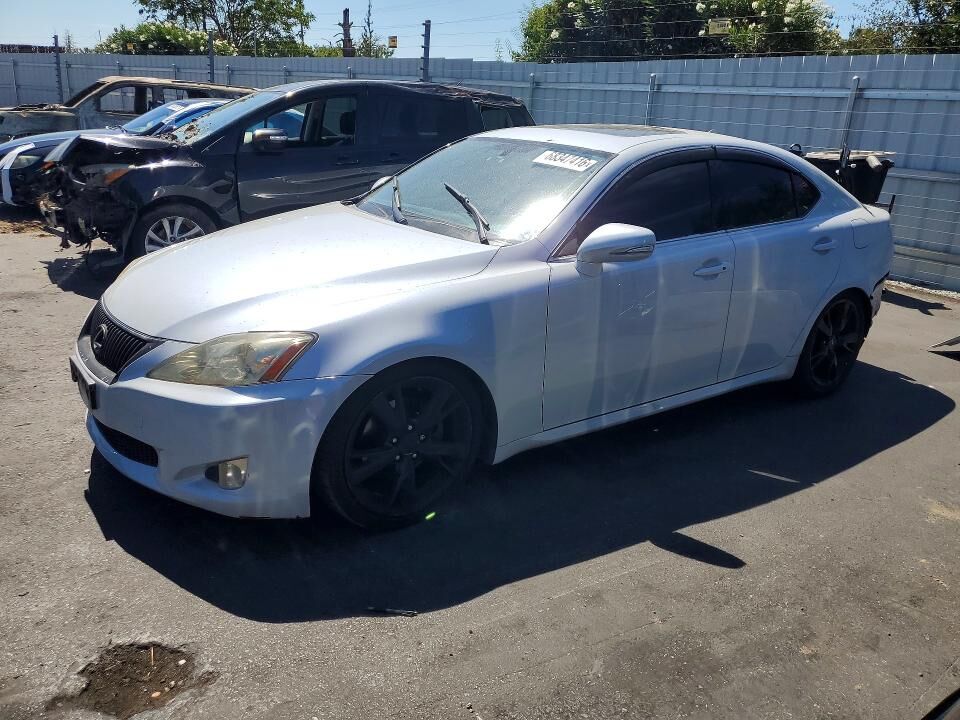 2009 LEXUS IS