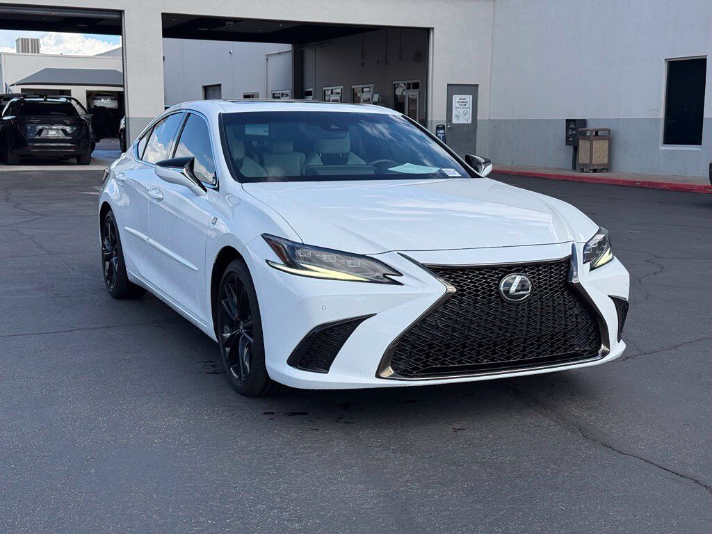 2022 LEXUS ES