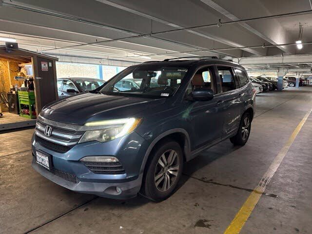 2017 HONDA Pilot