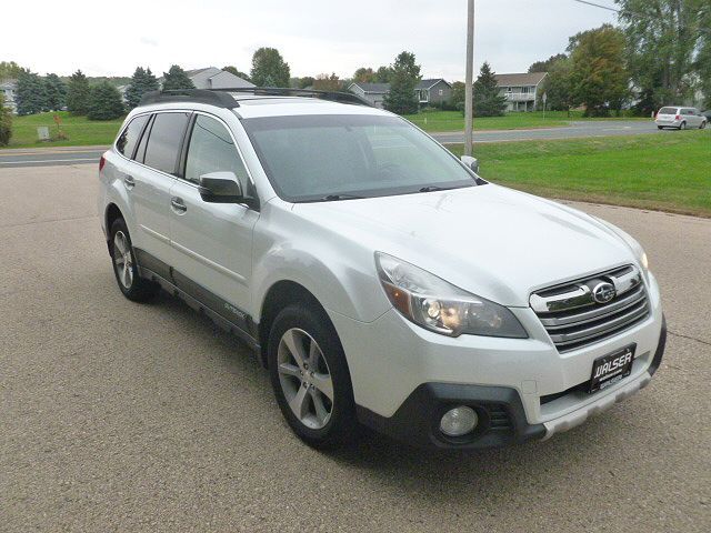 2013 SUBARU Outback