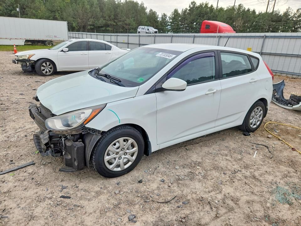 2013 HYUNDAI Accent